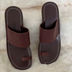 Like new Lucky Brand Toe Ring Sandals